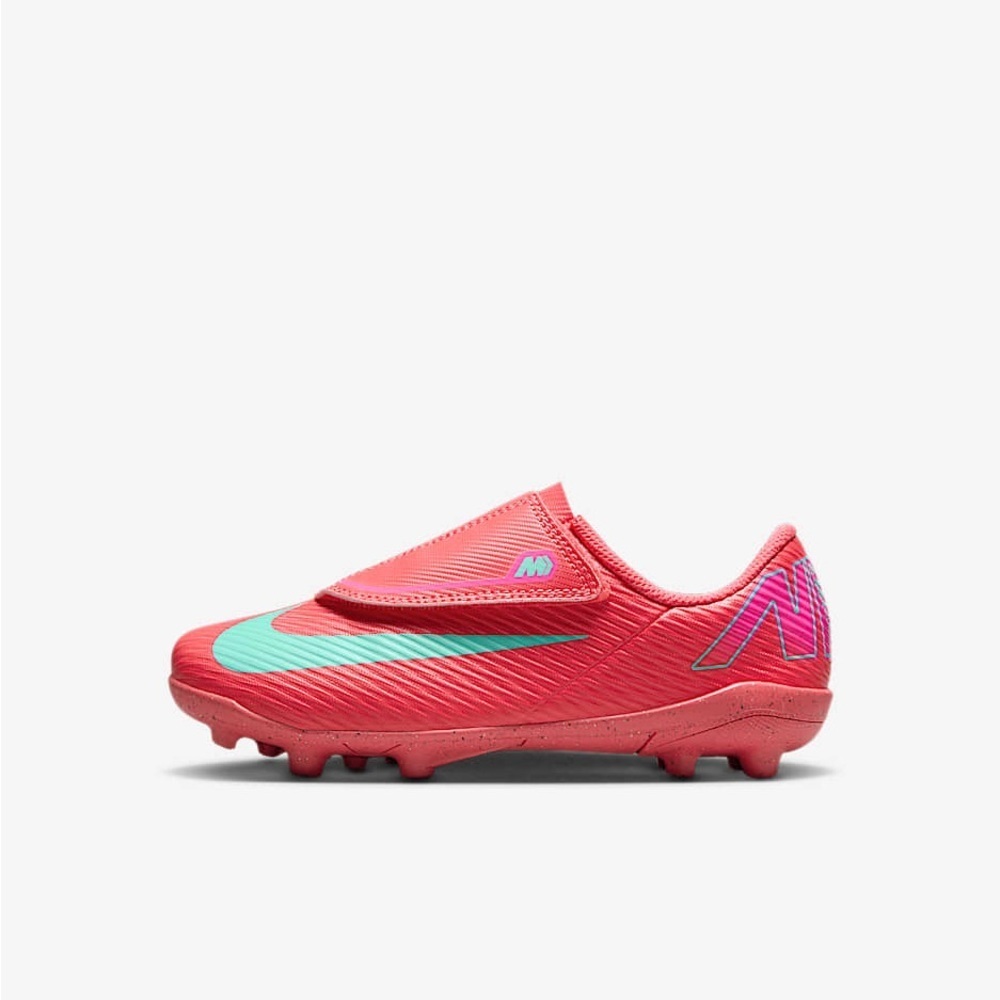 Nike Jr. Mercurial Vapor 16 Club
Little Kids' Multi-Ground Low-Top Soccer Cleats